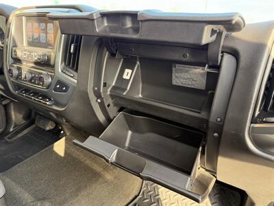 2018 Chevrolet Silverado 1500 LT Double Cab  4WD - Photo 29 - Flushing, MI 48433