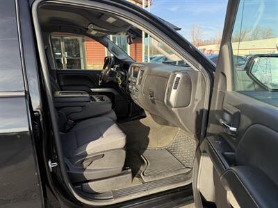 2018 Chevrolet Silverado 1500 LT Double Cab  4WD - Photo 28 - Flushing, MI 48433