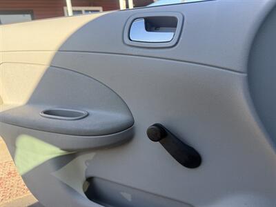 2007 Chevrolet Cobalt LS   - Photo 16 - Flushing, MI 48433