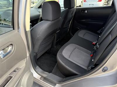 2011 Nissan Rogue SV AWD   - Photo 14 - Flushing, MI 48433