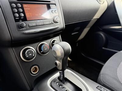 2011 Nissan Rogue SV AWD   - Photo 13 - Flushing, MI 48433