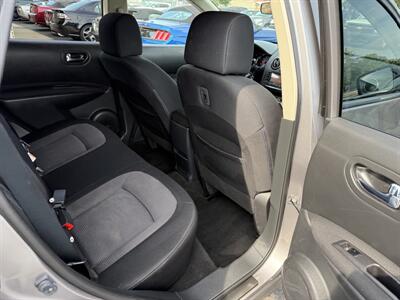 2011 Nissan Rogue SV AWD   - Photo 18 - Flushing, MI 48433