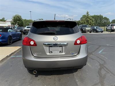 2011 Nissan Rogue SV AWD   - Photo 6 - Flushing, MI 48433