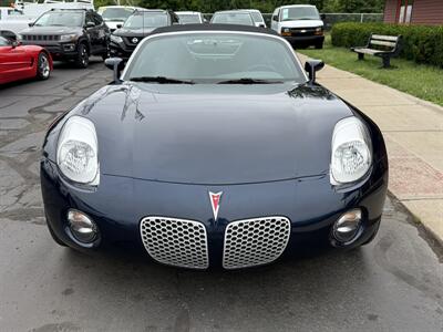 2006 Pontiac Solstice Convertible  5-Speed Manual - Photo 5 - Flushing, MI 48433