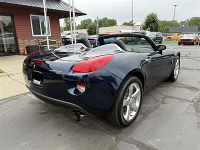 2006 Pontiac Solstice Convertible  5-Speed Manual - Photo 18 - Flushing, MI 48433