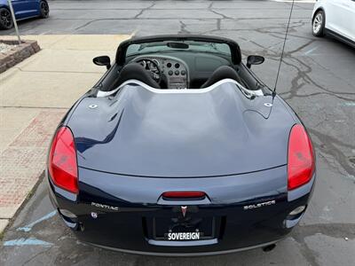 2006 Pontiac Solstice Convertible  5-Speed Manual - Photo 3 - Flushing, MI 48433