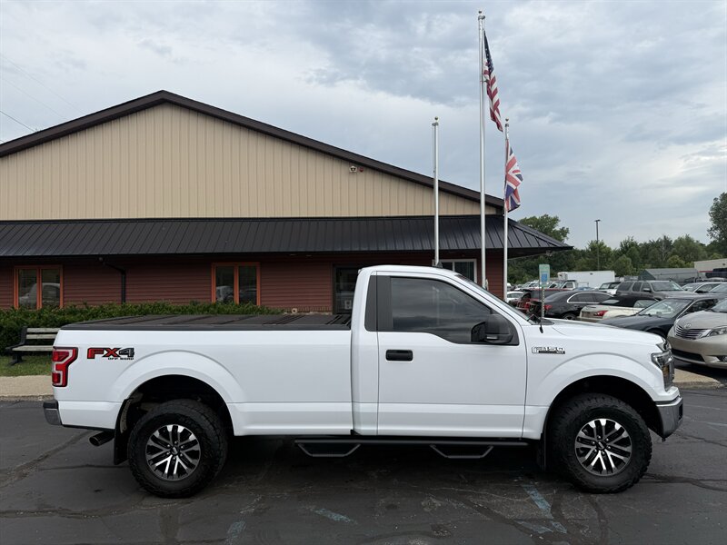 2020 Ford F-150 XLT Regular Cab  4X4 8' Box - Photo 1 - Flushing, MI 48433