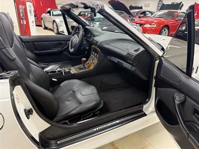 2002 BMW Z3 2.5i Roadster  5-Speed Manual - Photo 9 - Flushing, MI 48433