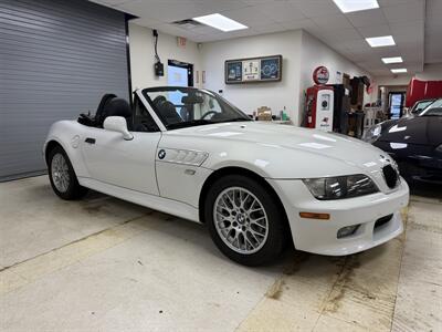 2002 BMW Z3 2.5i Roadster  5-Speed Manual - Photo 2 - Flushing, MI 48433