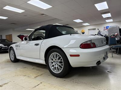 2002 BMW Z3 2.5i Roadster  5-Speed Manual - Photo 3 - Flushing, MI 48433