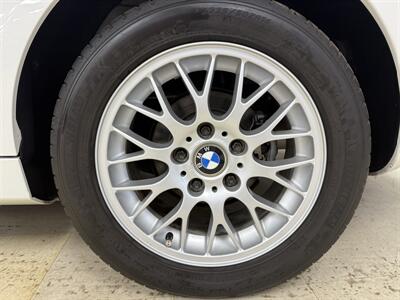 2002 BMW Z3 2.5i Roadster  5-Speed Manual - Photo 29 - Flushing, MI 48433