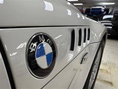 2002 BMW Z3 2.5i Roadster  5-Speed Manual - Photo 28 - Flushing, MI 48433