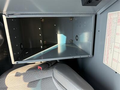 2017 Chevrolet Express 3500 155 " Wheelbase - Photo 28 - Flushing, MI 48433