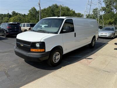 2017 Chevrolet Express 3500 155 " Wheelbase - Photo 3 - Flushing, MI 48433
