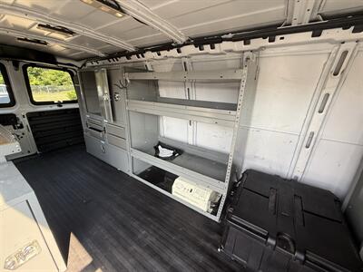 2017 Chevrolet Express 3500 155 " Wheelbase - Photo 22 - Flushing, MI 48433
