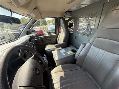 2016 Chevrolet Express 2500  135 " WB - Photo 12 - Flushing, MI 48433