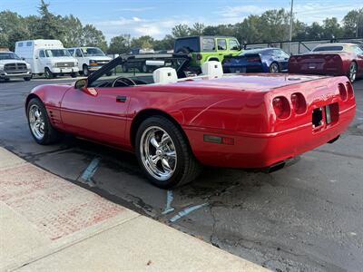 1992 Chevrolet Corvette Convertible  6-Speed - Photo 7 - Flushing, MI 48433