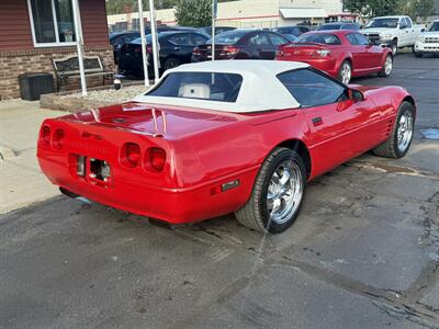 1992 Chevrolet Corvette Convertible  6-Speed - Photo 17 - Flushing, MI 48433