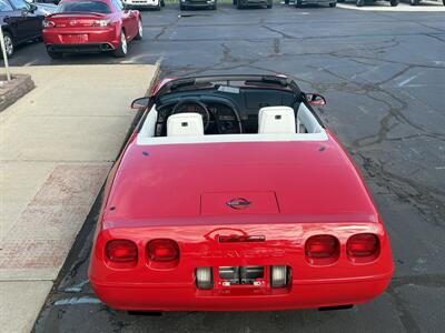 1992 Chevrolet Corvette Convertible  6-Speed - Photo 8 - Flushing, MI 48433