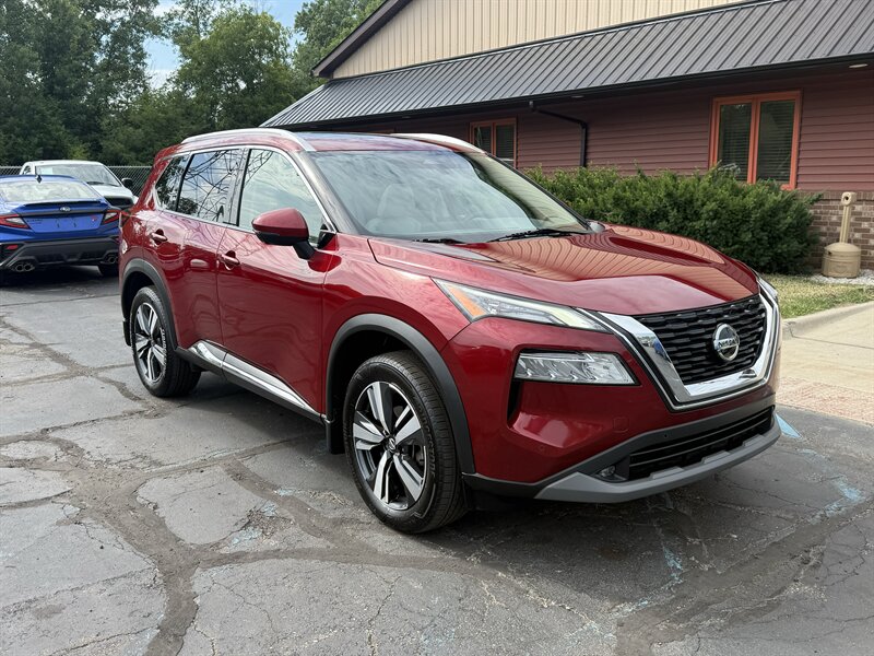 2021 Nissan Rogue SL  AWD - Photo 1 - Flushing, MI 48433