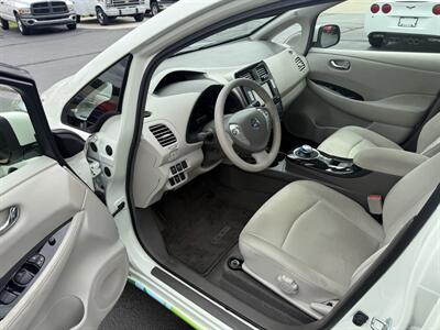 2011 Nissan LEAF SV   - Photo 9 - Flushing, MI 48433