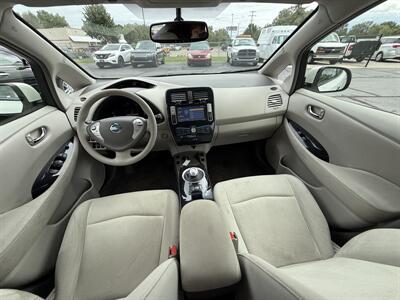 2011 Nissan LEAF SV   - Photo 10 - Flushing, MI 48433