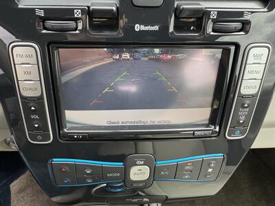 2011 Nissan LEAF SV   - Photo 16 - Flushing, MI 48433