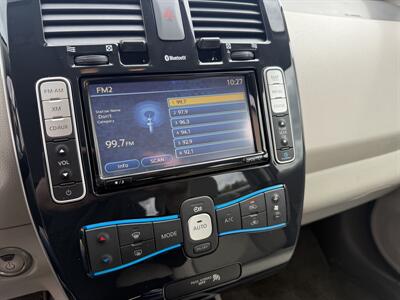 2011 Nissan LEAF SV   - Photo 17 - Flushing, MI 48433