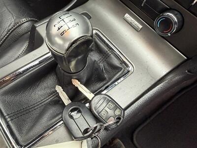 2012 Ford Mustang V6 Premium  MCA 6-Speed - Photo 26 - Flushing, MI 48433