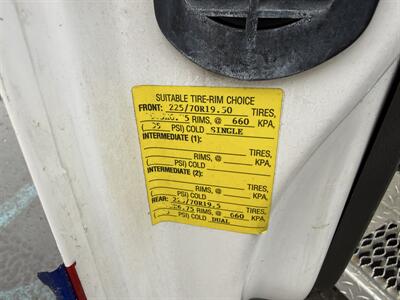 2005 Chevrolet Kodiak C4500 165.5 " WB DRW 14 Foot Dump Bed - Photo 21 - Flushing, MI 48433