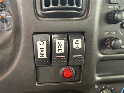 2005 Chevrolet Kodiak C4500 165.5 " WB DRW 14 Foot Dump Bed - Photo 18 - Flushing, MI 48433