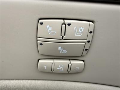 2010 Cadillac DTS Premium Collection   - Photo 15 - Flushing, MI 48433