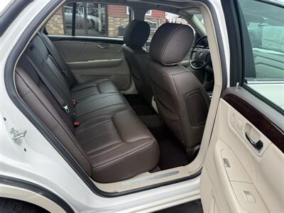 2010 Cadillac DTS Premium Collection   - Photo 27 - Flushing, MI 48433