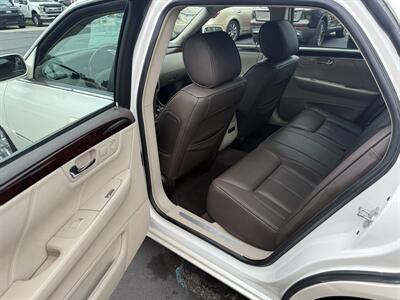2010 Cadillac DTS Premium Collection   - Photo 21 - Flushing, MI 48433
