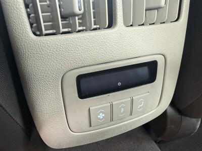 2010 Cadillac DTS Premium Collection   - Photo 25 - Flushing, MI 48433