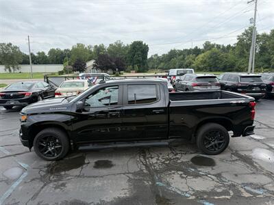 2023 Chevrolet Silverado 1500 Custom Crew 4X4 - Photo 6 - Flushing, MI 48433