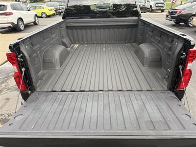 2023 Chevrolet Silverado 1500 Custom Crew 4X4 - Photo 24 - Flushing, MI 48433