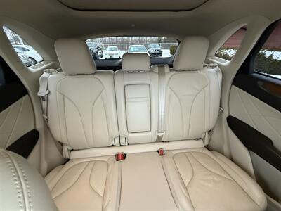 2015 Lincoln MKC Reserve AWD   - Photo 10 - Flushing, MI 48433