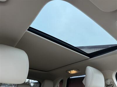 2015 Lincoln MKC Reserve AWD   - Photo 22 - Flushing, MI 48433