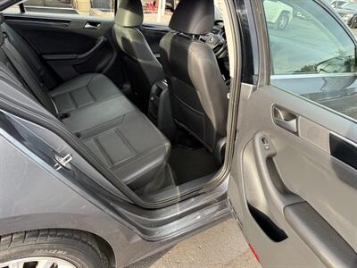 2016 Volkswagen Jetta 1.8T SEL - Photo 22 - Flushing, MI 48433