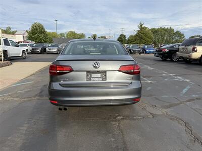 2016 Volkswagen Jetta 1.8T SEL - Photo 8 - Flushing, MI 48433