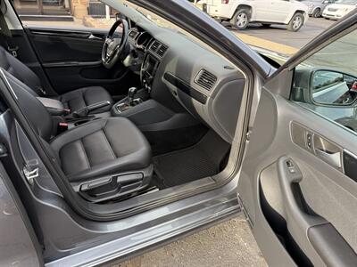 2016 Volkswagen Jetta 1.8T SEL - Photo 21 - Flushing, MI 48433