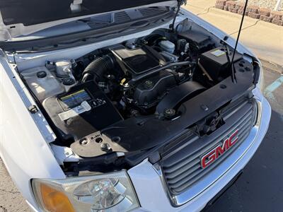 2002 GMC Envoy SLE  4X4 - Photo 36 - Flushing, MI 48433