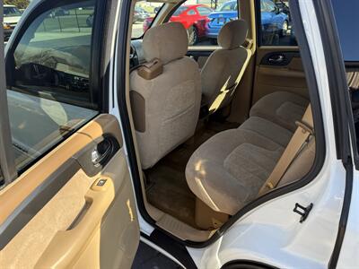2002 GMC Envoy SLE  4X4 - Photo 21 - Flushing, MI 48433