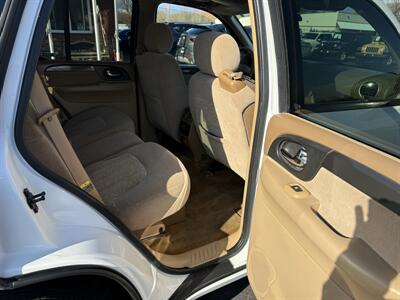 2002 GMC Envoy SLE  4X4 - Photo 25 - Flushing, MI 48433