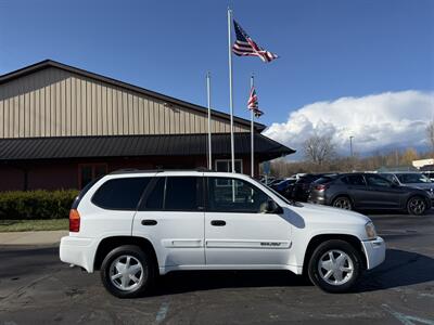 2002 GMC Envoy SLE  4X4 - Photo 4 - Flushing, MI 48433
