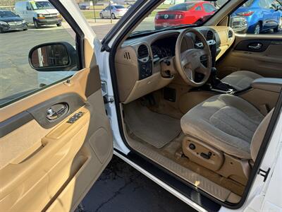 2002 GMC Envoy SLE  4X4 - Photo 12 - Flushing, MI 48433