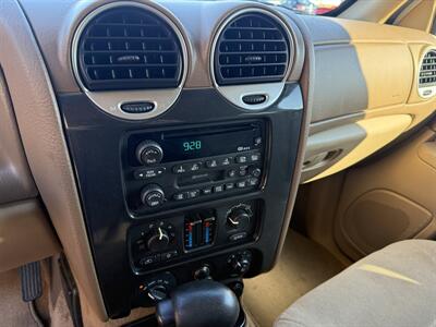 2002 GMC Envoy SLE  4X4 - Photo 14 - Flushing, MI 48433