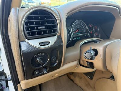 2002 GMC Envoy SLE  4X4 - Photo 17 - Flushing, MI 48433