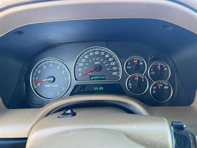 2002 GMC Envoy SLE  4X4 - Photo 10 - Flushing, MI 48433